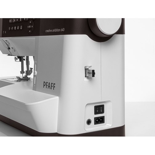 Pfaff Creative Ambition 640