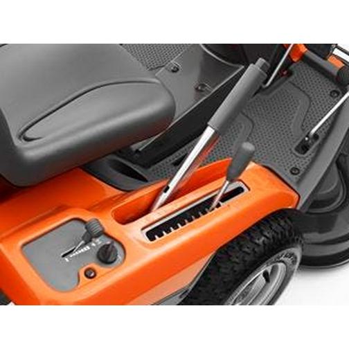 Husqvarna R 214C Med klippaggregat
