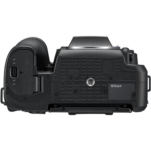 Nikon D7500