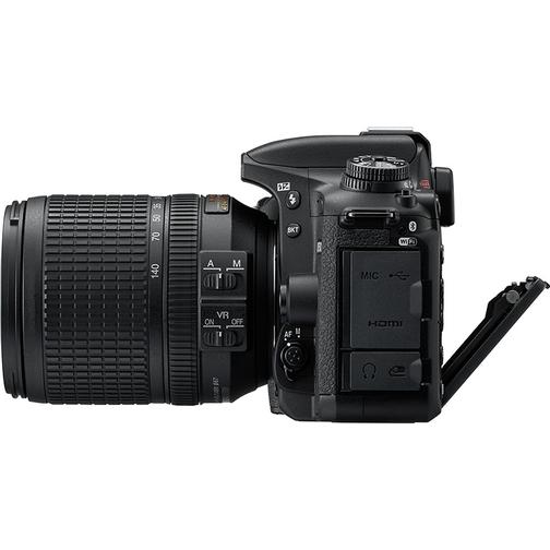 Nikon D7500 + 18-140mm VR