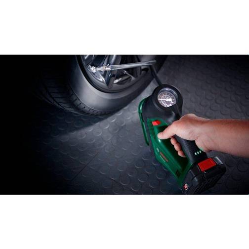 Bosch Universal Pump 18V