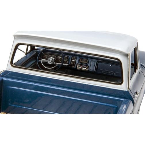 Revell Chevy Fleetside Pickup 1:25