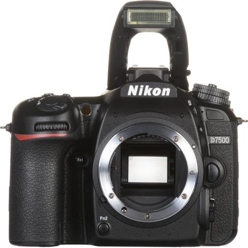 Nikon D7500