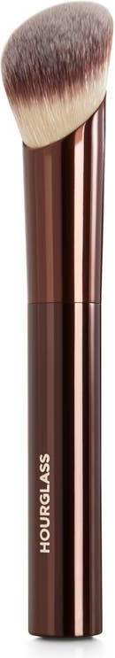 Hourglass Ambient Soft Glow Foundation Brush