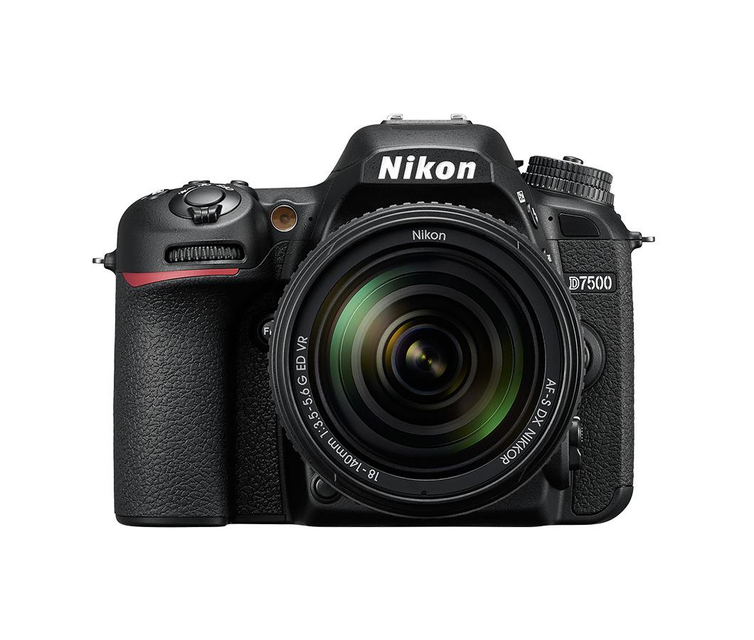 Nikon D7500 + 18-140mm VR